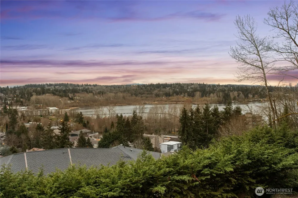 0 XXXX NE 117th Place Kirkland, WA 98034