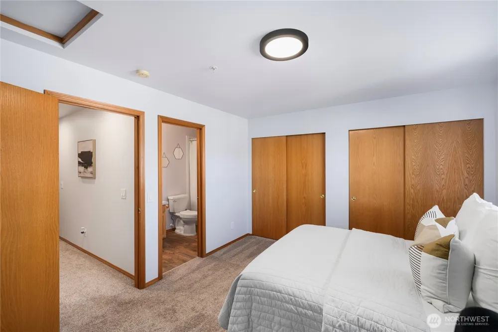 418 17th Street SE #5C Auburn, WA 98002