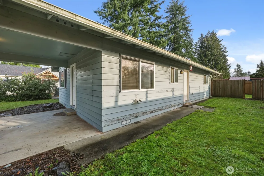 418 13th Street Elma, WA 98541