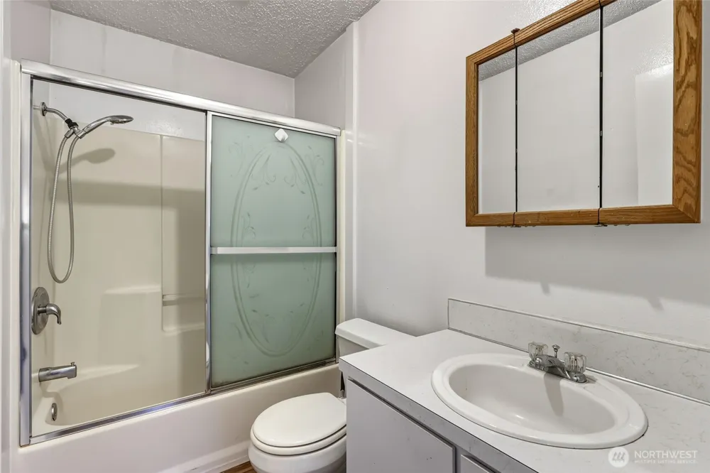 418 13th Street Elma, WA 98541