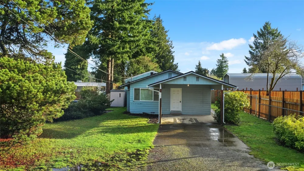 418 13th Street Elma, WA 98541