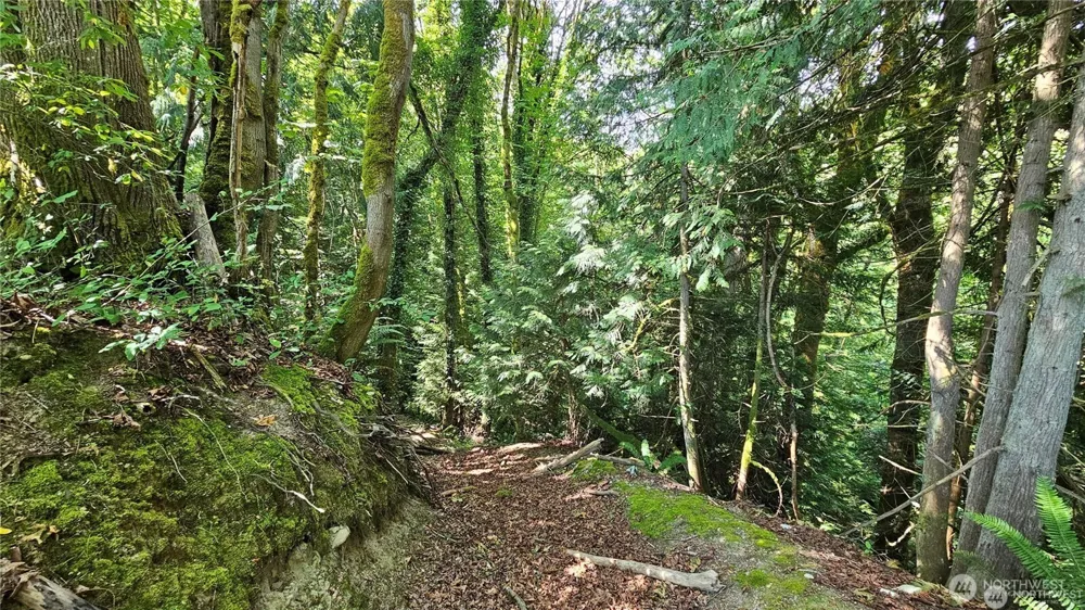 210 XX Pugh Road NE Poulsbo, WA 98370