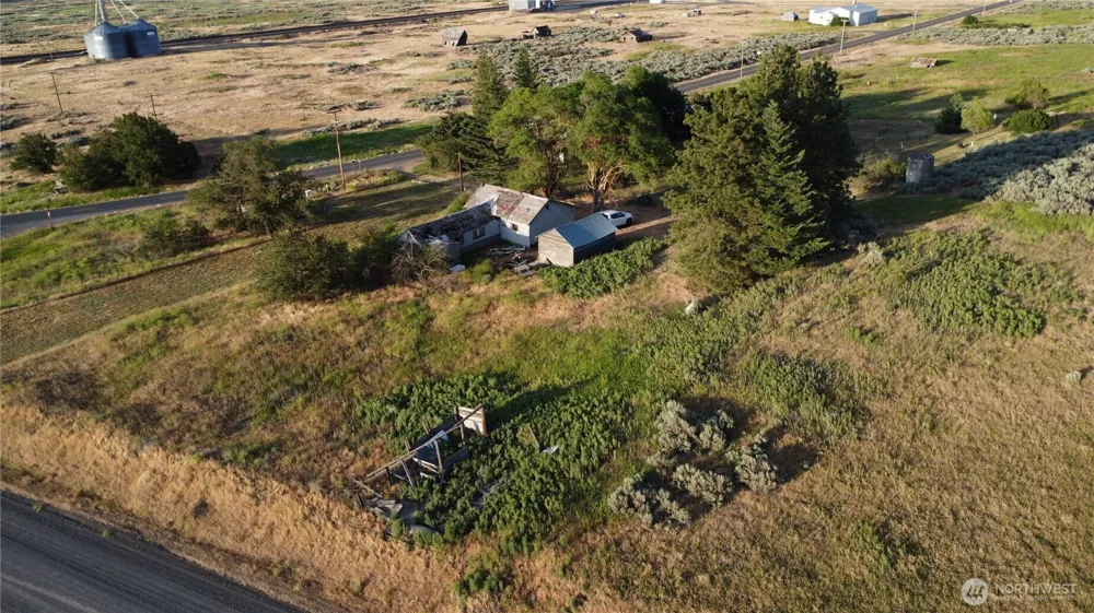 39681 Bluestem Road E Davenport, WA 99122