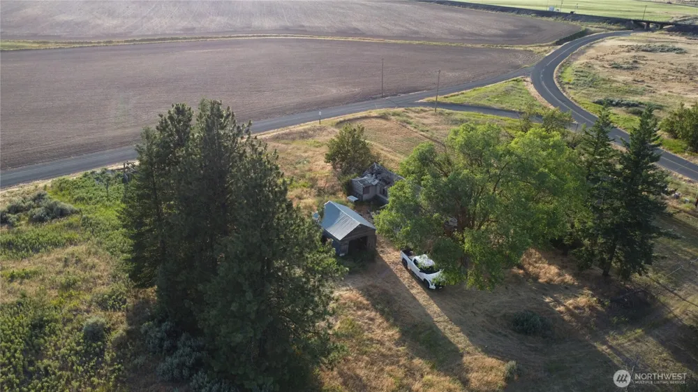 39681 Bluestem Road E Davenport, WA 99122