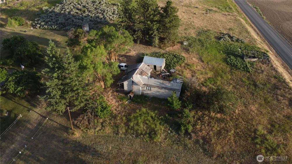 39681 Bluestem Road E Davenport, WA 99122