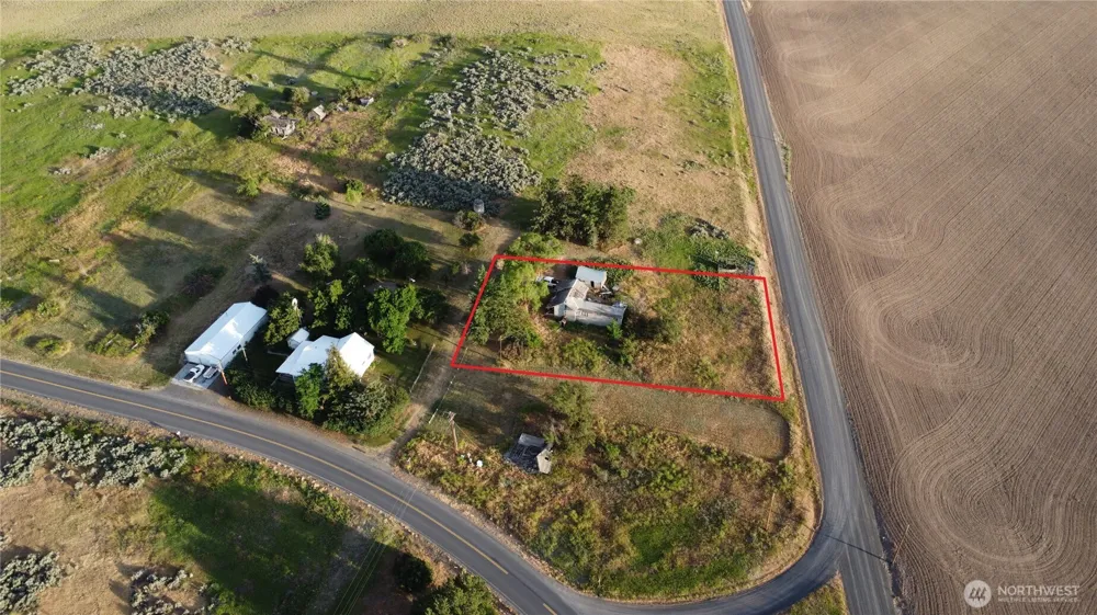 39681 Bluestem Road E Davenport, WA 99122