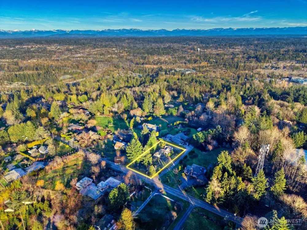16414 104th Avenue NE Bothell, WA 98011