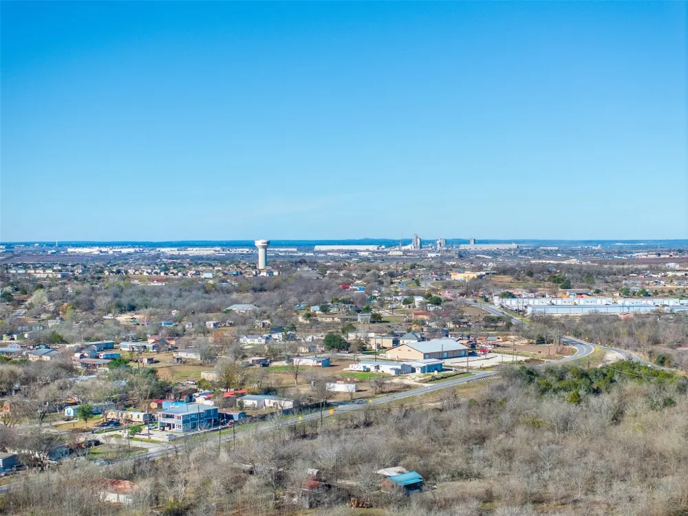 5225 FM 2001 Buda, TX 78610