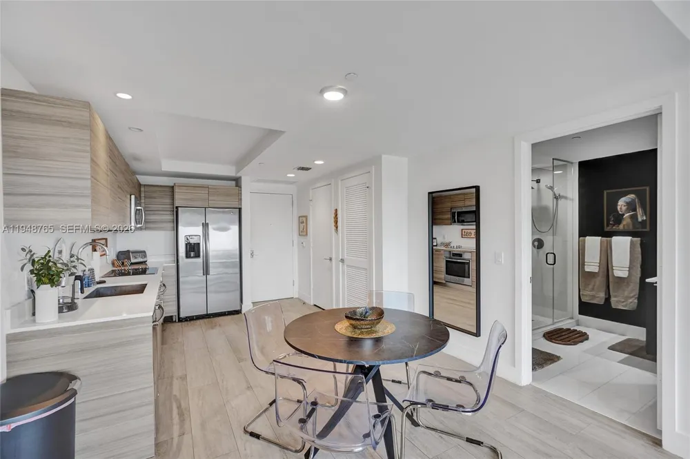 121 NE 34th St #910 Miami, FL 33137