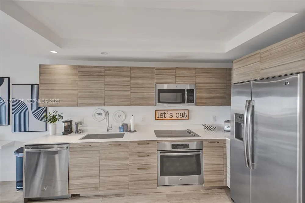 121 NE 34th St #910 Miami, FL 33137