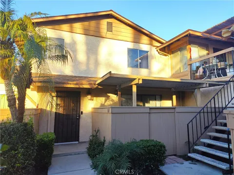 1425 Forest Glen
