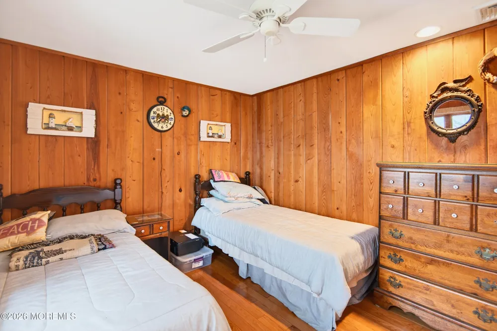 4 Rona Lane Beach Haven West, NJ 08050