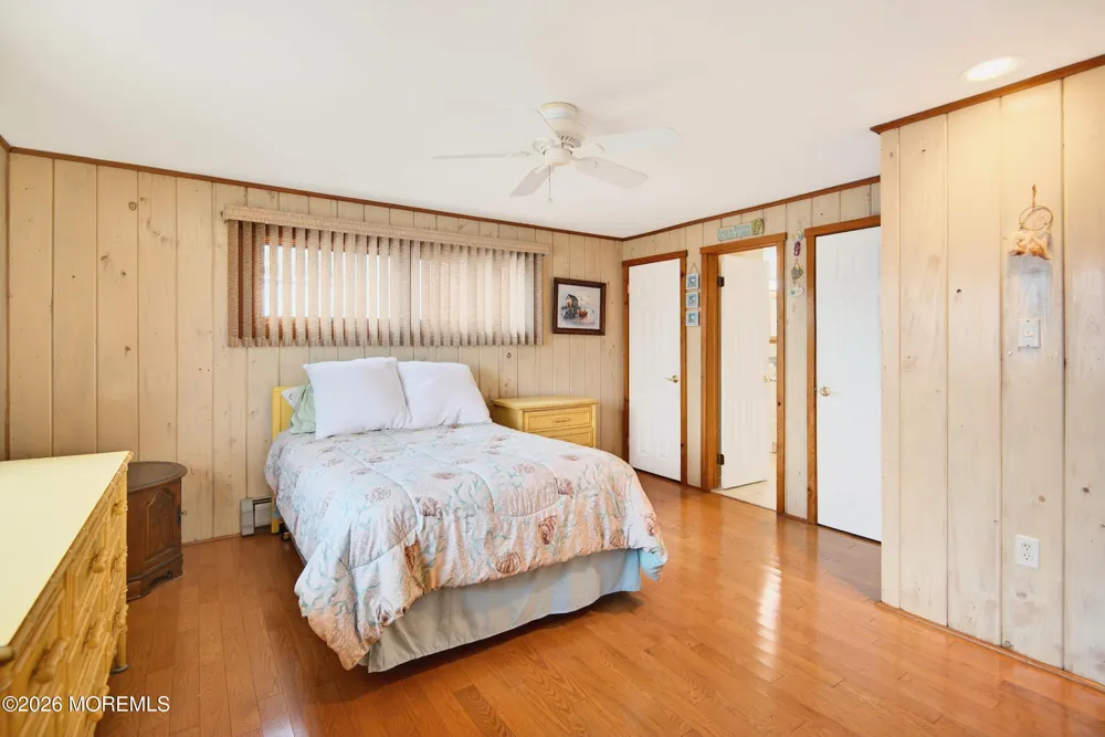 4 Rona Lane Beach Haven West, NJ 08050