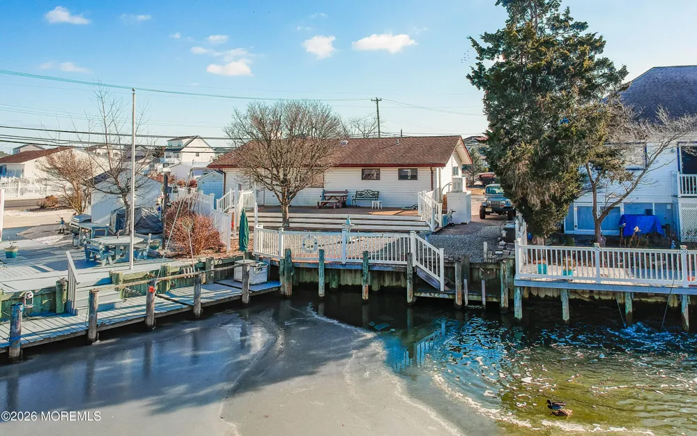 4 Rona Lane Beach Haven West, NJ 08050