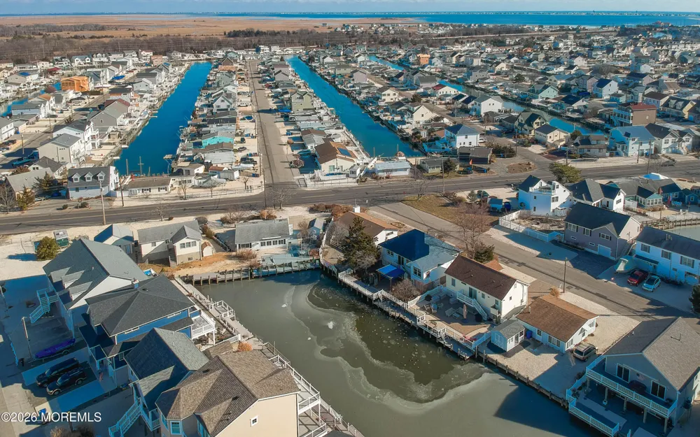 4 Rona Lane Beach Haven West, NJ 08050