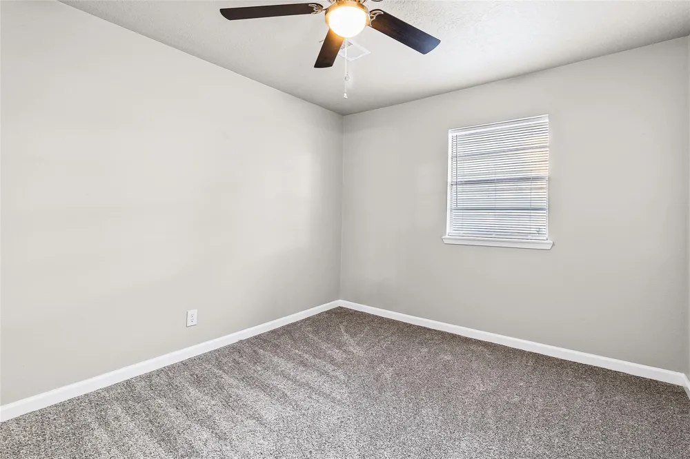 217 Brown Ave Onalaska, TX 77360