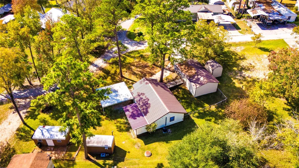 217 Brown Ave Onalaska, TX 77360