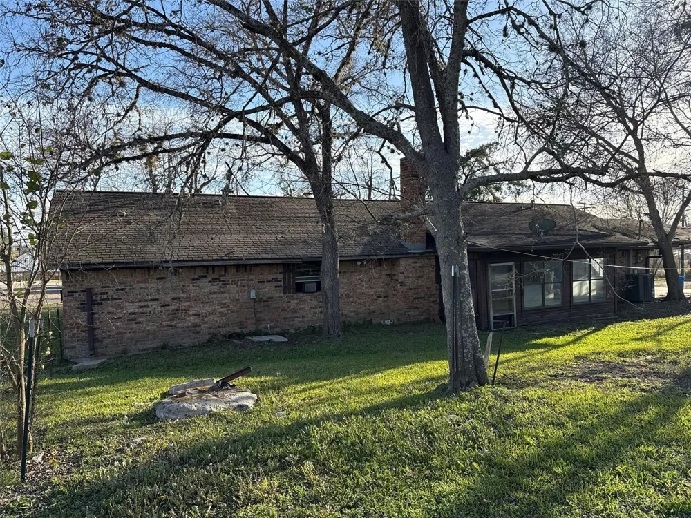 224 W Buffington Avenue Anderson, TX 77830