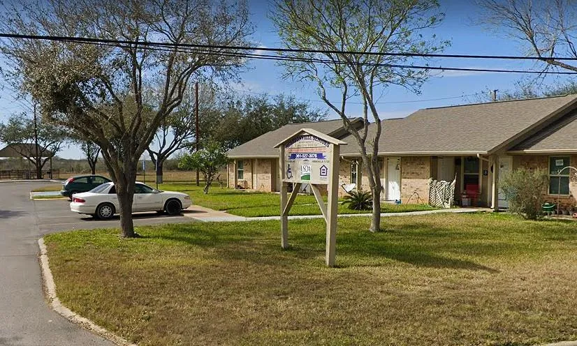 711 Sigrid Avenue Hebbronville, TX 78361