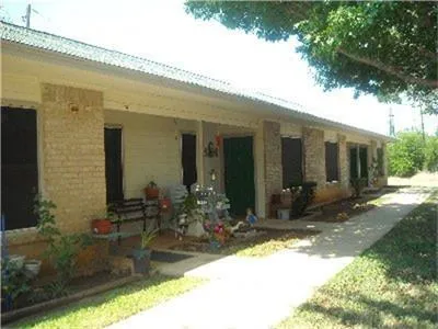 500 Cross Creek Dilley, TX 78017