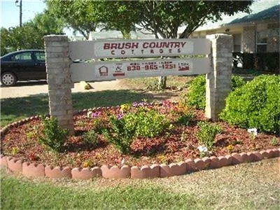 500 Cross Creek Dilley, TX 78017