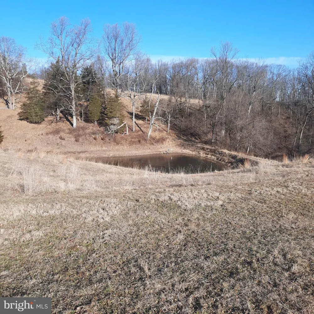 408 KINTNER ROAD Kintnersville, PA 18930
