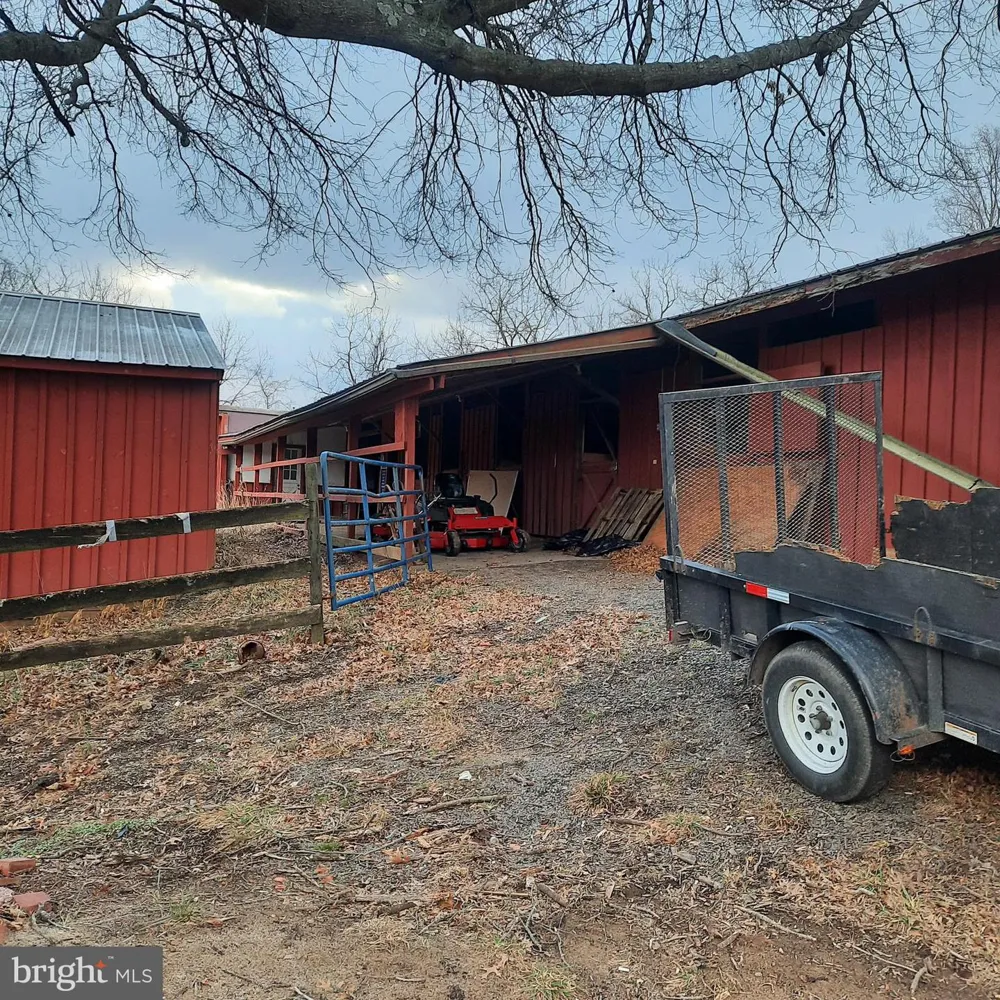 408 KINTNER ROAD Kintnersville, PA 18930