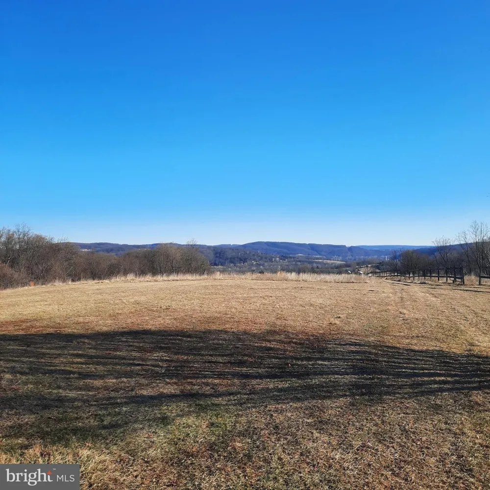 408 KINTNER ROAD Kintnersville, PA 18930