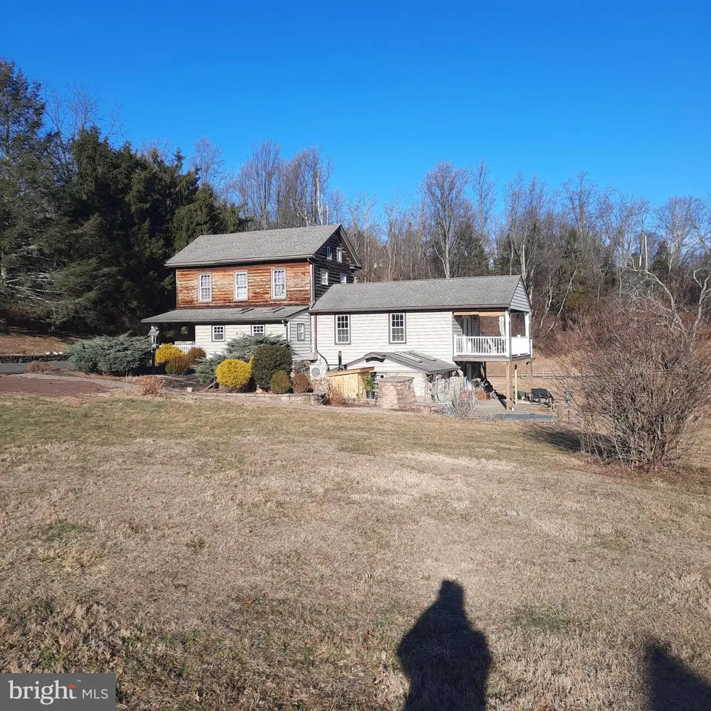 408 KINTNER ROAD Kintnersville, PA 18930