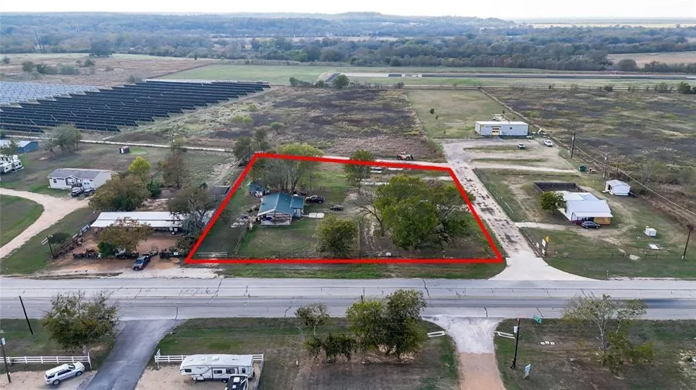 655 Loop 230 Smithville, TX 78957