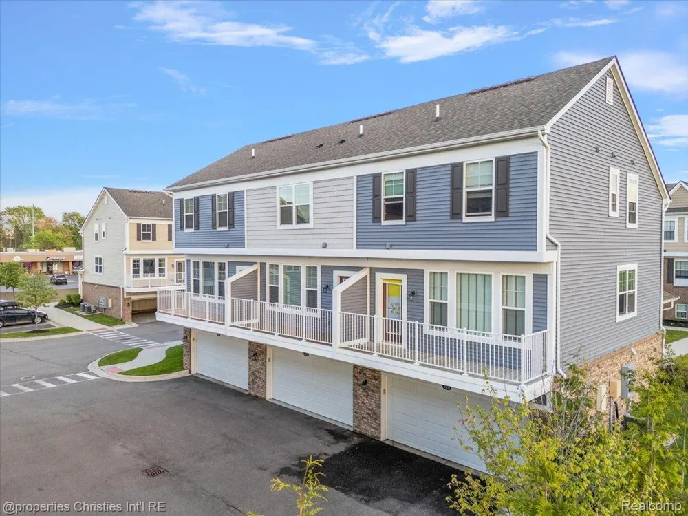 4953 Treeside Lane Troy City, MI 48098