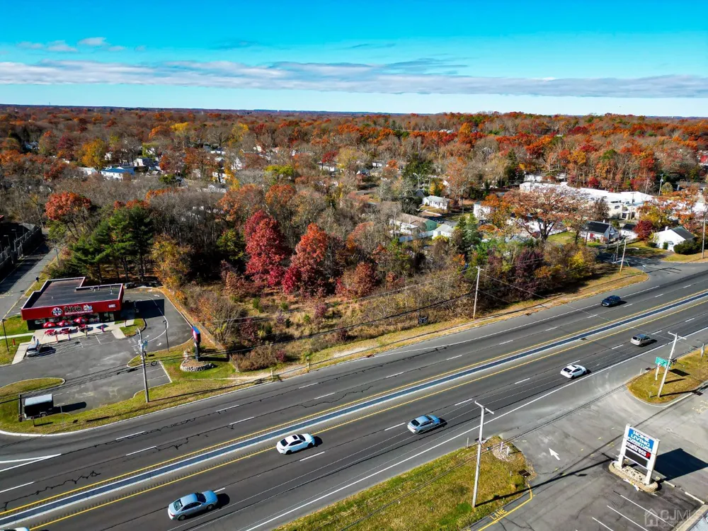 9 US Highway 9 Howell, NJ 08831