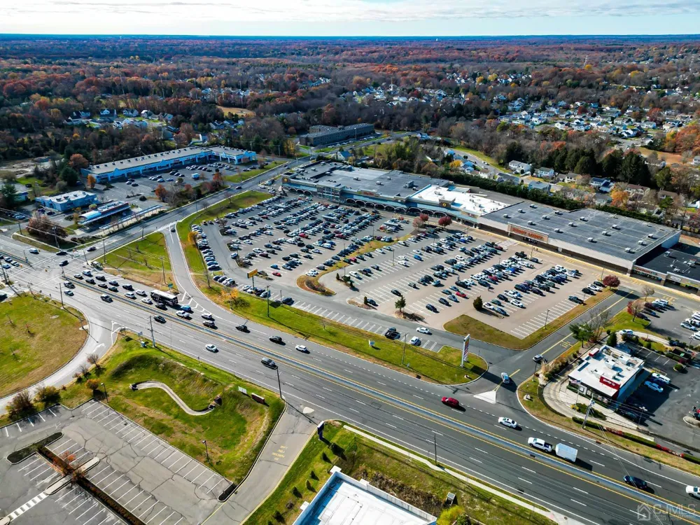 9 US Highway 9 Howell, NJ 08831