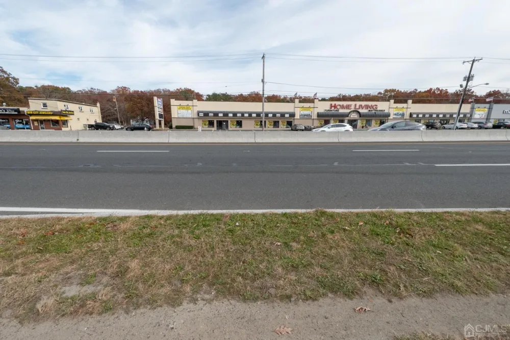 9 US Highway 9 Howell, NJ 08831