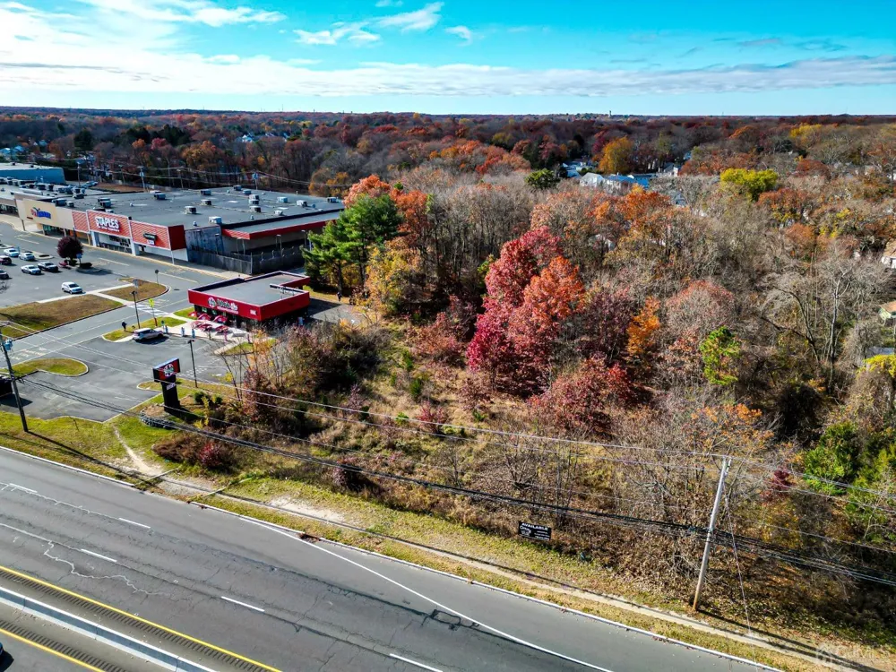 9 US Highway 9 Howell, NJ 08831