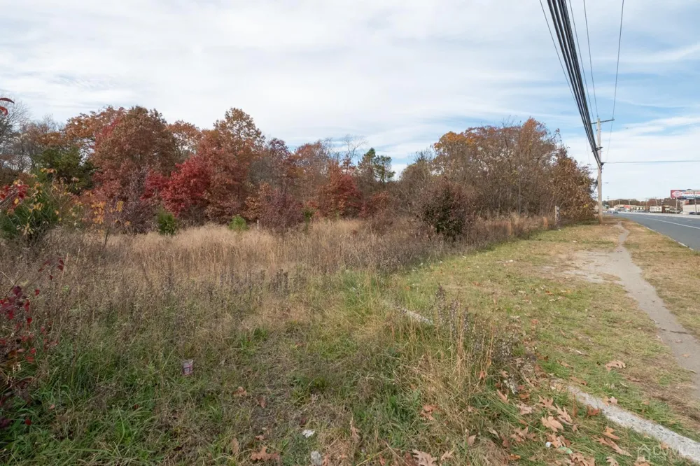 9 US Highway 9 Howell, NJ 08831