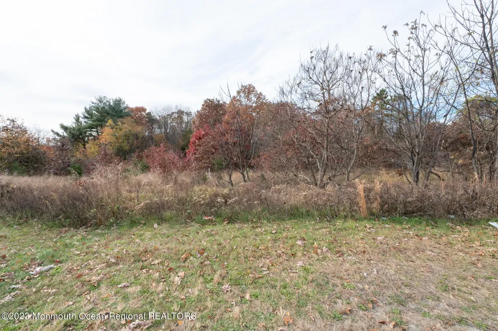 9 Us 9 Howell, NJ 07728