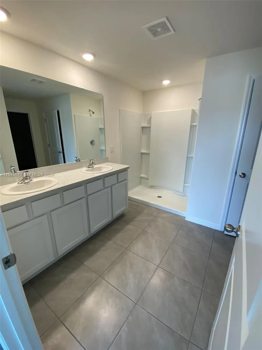 8864 SW 49th CIRCLE ocala, FL 34476
