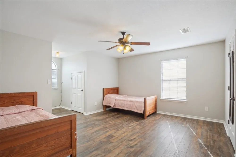 8600 Five Wells Road Rogers, TX 76569