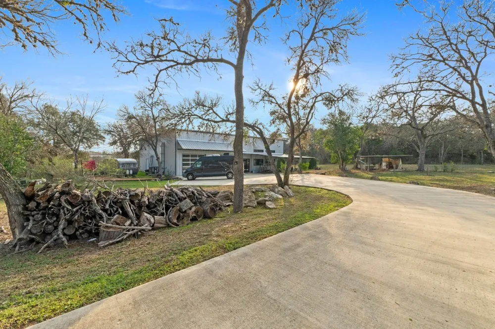 12302 Bethel Church Road Manchaca, TX 78652