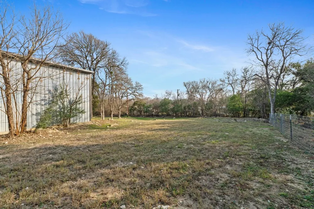 12302 Bethel Church Road Manchaca, TX 78652