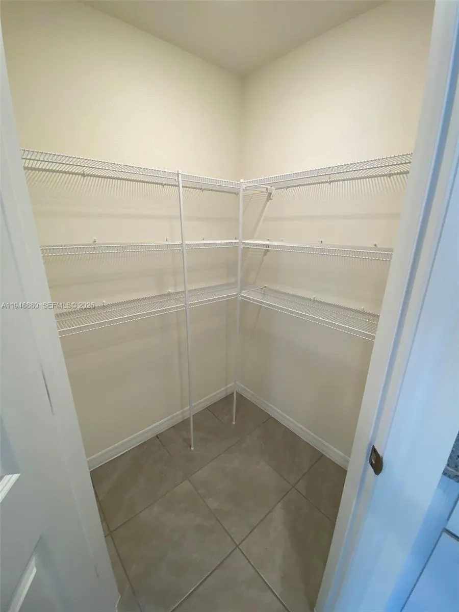 4961 SW 88 PL ocala, FL 34476