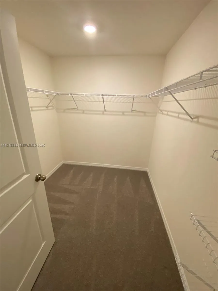 4961 SW 88 PL ocala, FL 34476