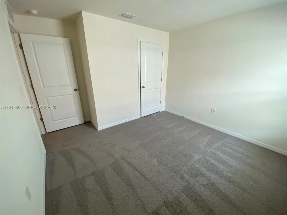 4961 SW 88 PL ocala, FL 34476