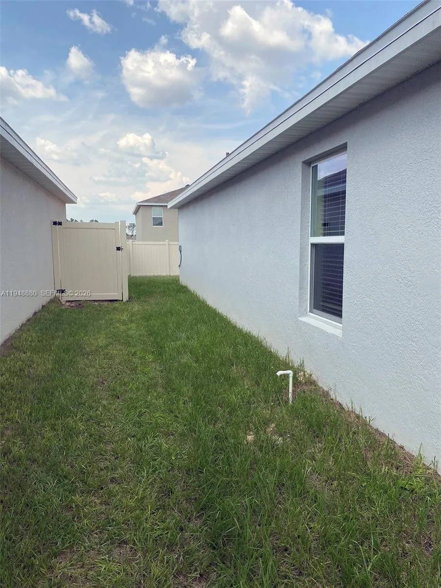 4961 SW 88 PL ocala, FL 34476