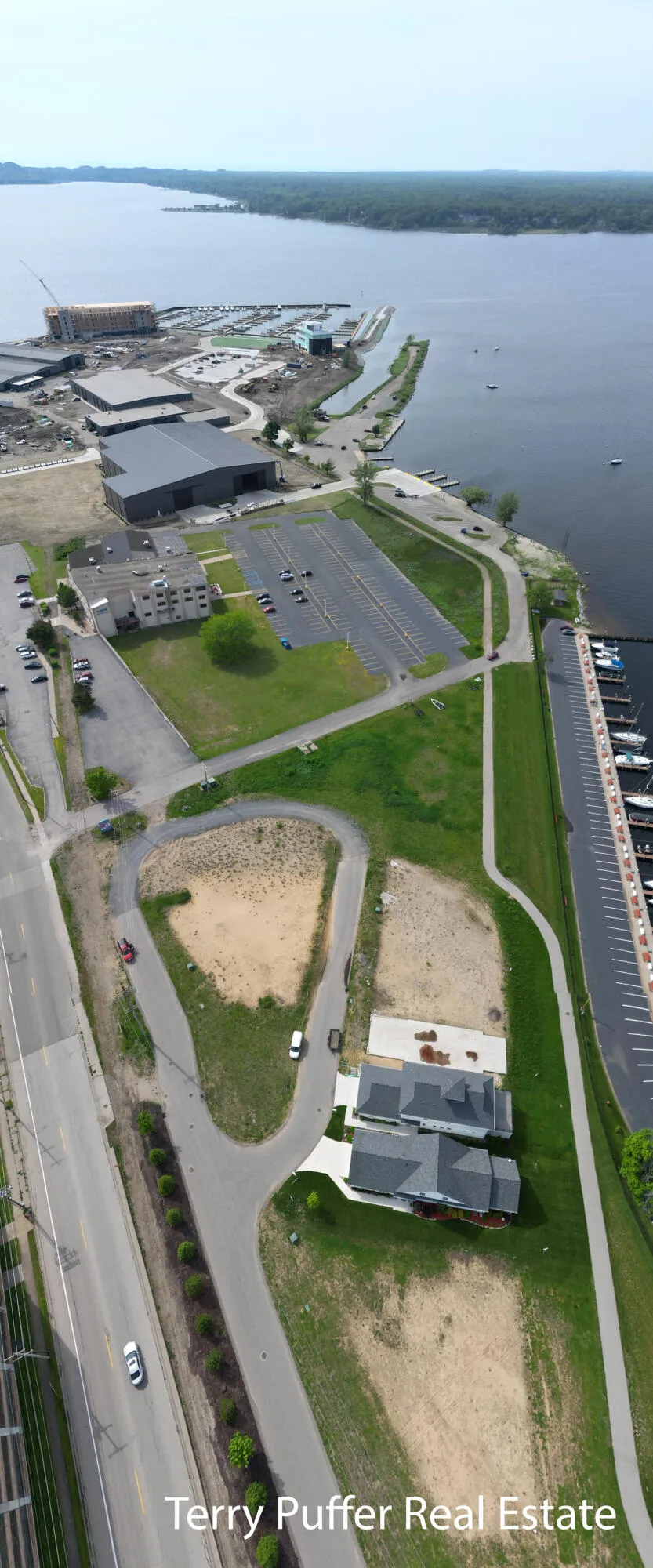958 Boardwalk Cove Drive Muskegon, MI 49441