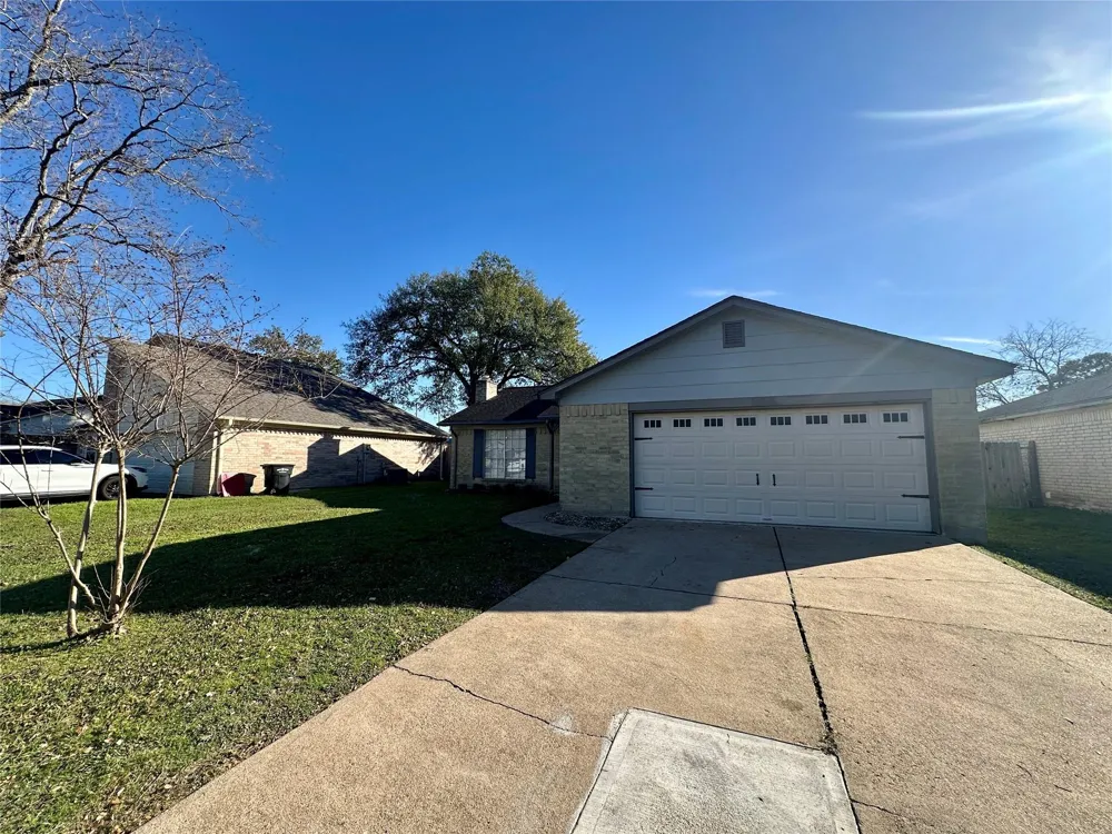 16143 Little Cypress Lane