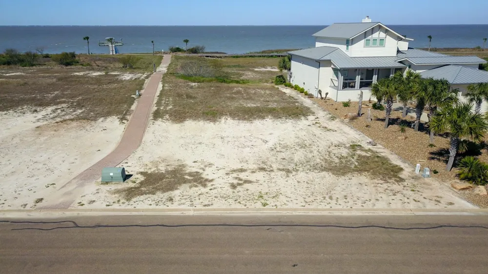 38 Bay Club Drive Seadrift, TX 77983