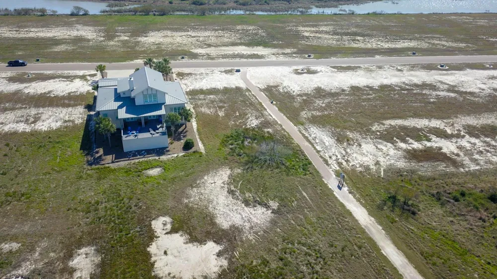 38 Bay Club Drive Seadrift, TX 77983