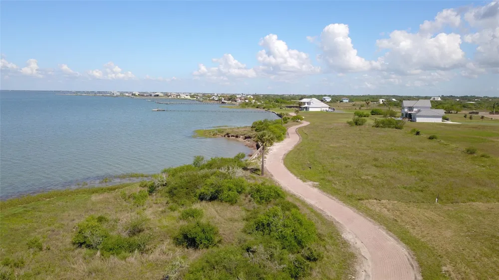 38 Bay Club Drive Seadrift, TX 77983